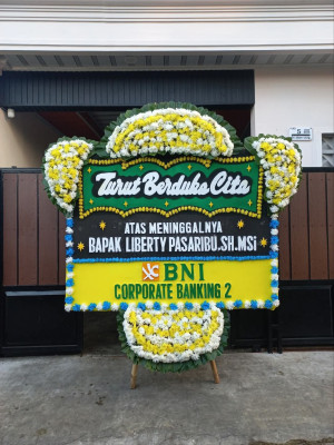Papan Bunga Duka di Terbah