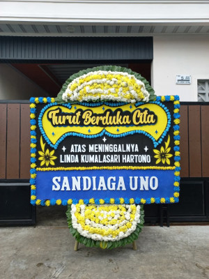 Papan Bunga Duka di Terbah